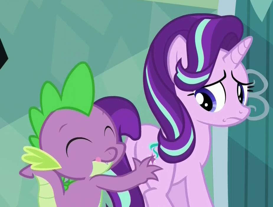 Spike Is Eye Level With Pony Ass page 11 full