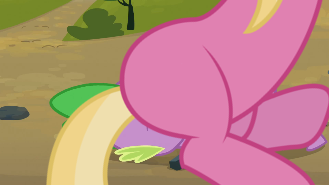 Facesitting of Spike page 12 full